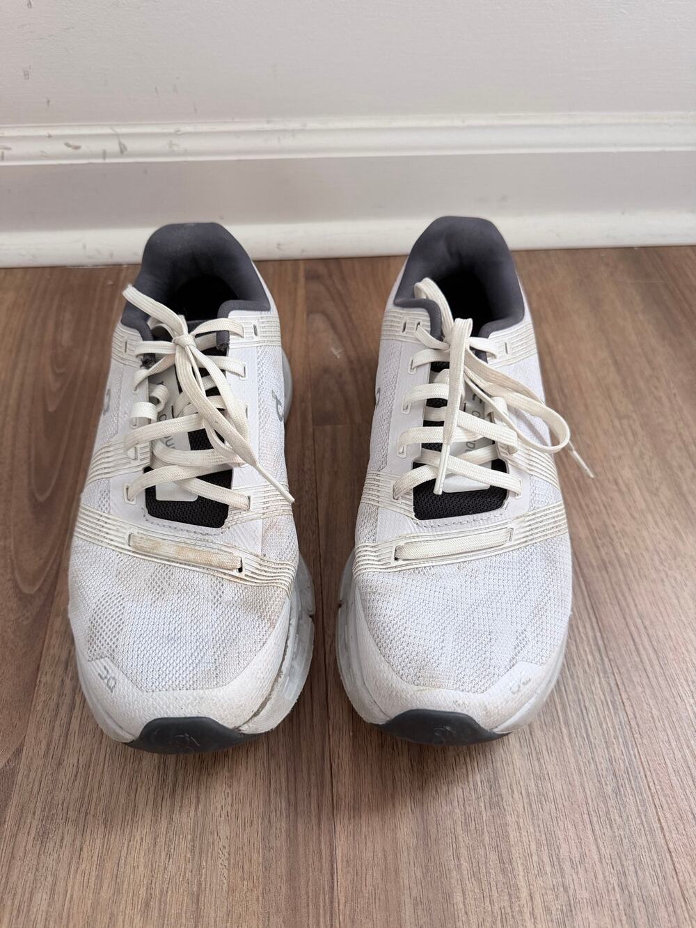 On Cloud Road-Running White Glacier Color-way Sneakers-Size 7